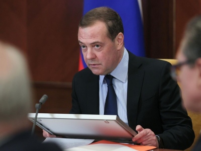 Ειρωνεία Medvedev σε Trump: Οι Tomahawk θα πλήξουν… Παρίσι, Λονδίνο και Βαρσοβία