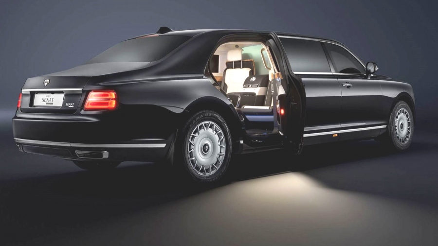 Ρωσία: Η νέα θητεία του προέδρου Putin έφερε μια νέα προεδρική λιμουζίνα Aurus...