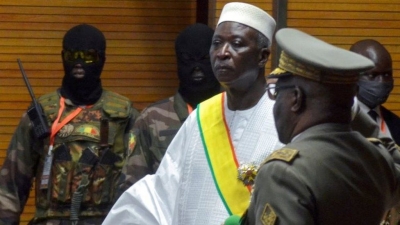 Μάλι: Ο στρατός ελευθέρωσε τον προσωρινό πρόεδρο και τον πρωθυπουργό
