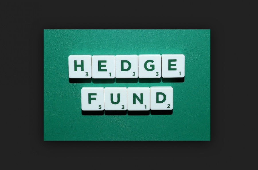 Τα hedge funds ακόμη υστερούν έχασαν σχεδόν 10 χρόνια ράλι στην Wall