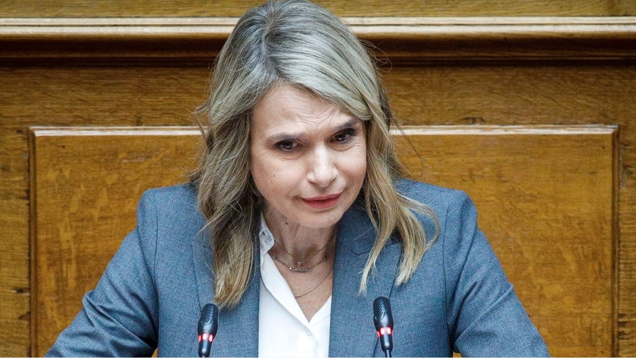 Βουλή - Αποστολάκη: Κατά συρροή και κατ΄εξακολούθηση παραβίαση του κράτους δικαίου από την κυβέρνηση