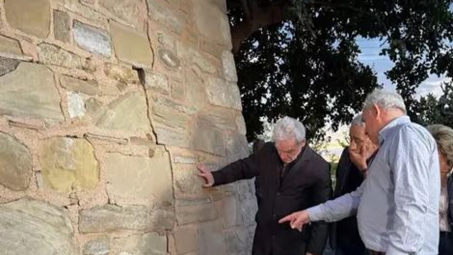 Κρήτη: Έλεγχοι για τις ρηγματώσεις στις Βούτες του Ηρακλείου - Λέκκας: Μέχρι το μεσημέρι θα ξέρουμε για τι πρόκειται, τα αίτια