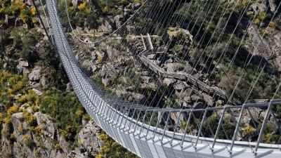 Η μακρύτερη κρεμαστή πεζογέφυρα στον κόσμο εγκαινιάστηκε στην Πορτογαλία