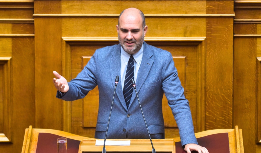 Διεκδικεί τη λαϊκή ψήφο για τη ΝΔ ο Μαρκόπουλος που περιοδεύει συνεχώς στις γειτονιές της Β Πειραιώς