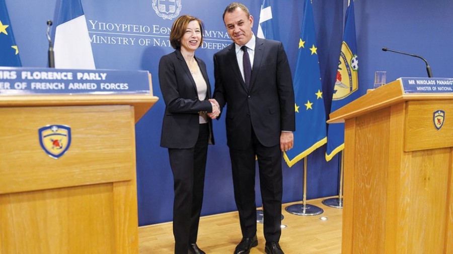 Η Ελλάδα θα δανειστεί δύο υπερσύγχρονες φρεγάτες από τη Γαλλία