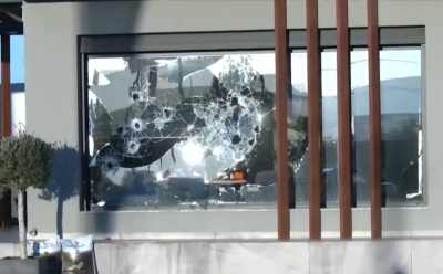 Συνελήφθη μέλος του Ρουβίκωνα για την... καταλάθος επίθεση σε επιχείρηση στο Μενίδι