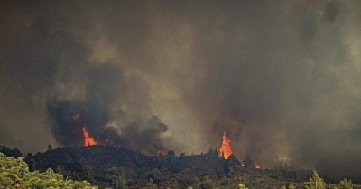 Μαγνησία: Χωρίς ρεύμα οι πυρόπληκτες περιοχές – Περιορισμένο το νερό στο Βόλο