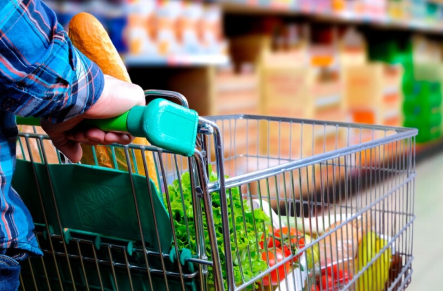 Ακρίβεια - Σοκ: Δύο στους τρεις Έλληνες δαπανούν το 90% του εισοδήματός τους στα βασικά αγαθά