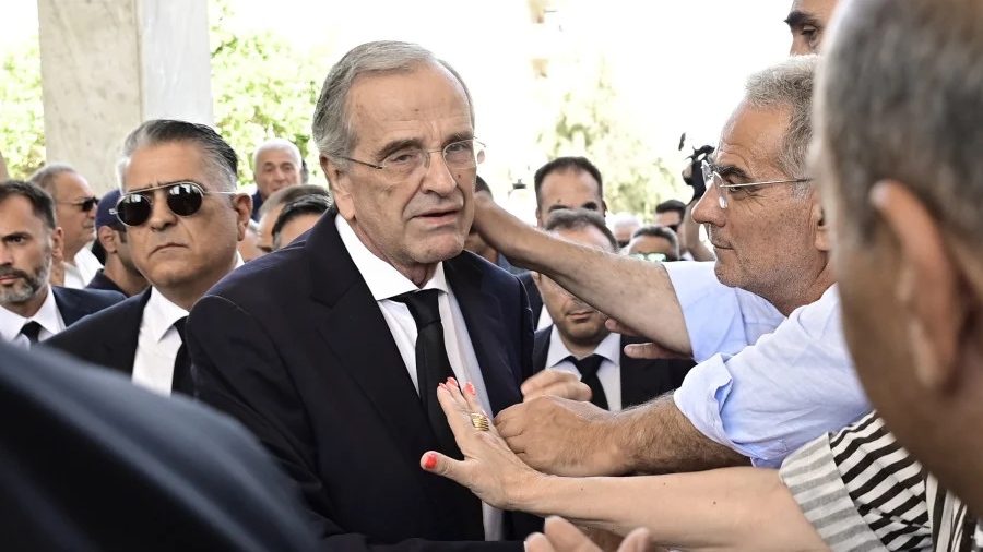 Ο συγκινητικός επικήδειος του Αντώνη Σαμαρά: Τι να πει ένας πατέρας που χάνει το παιδί του, τι να πει μια μητέρα