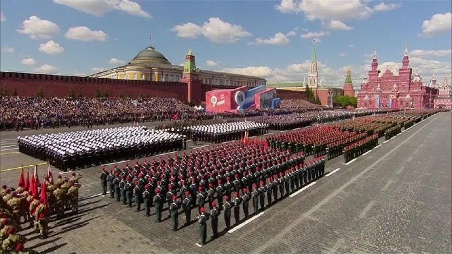 Πραγματική βόμβα – Ποιος υψηλός καλεσμένος από ΗΠΑ θα πάει στη Ρωσία για την Παρέλαση της Νίκης στις 9/5