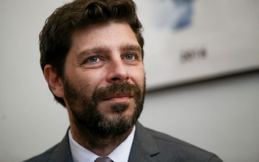 Θετικός στον Covid ο υφυπουργός Πολιτισμού, Ν. Γιατρομανωλάκης