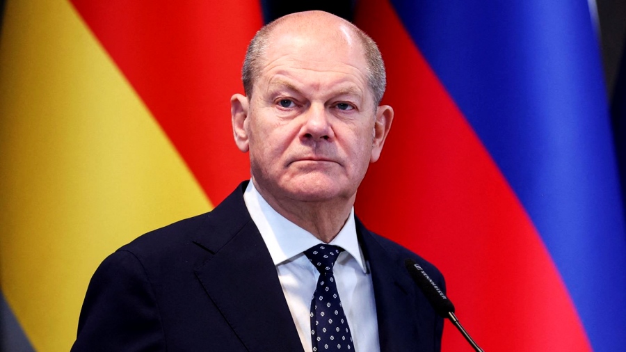 Αδιανόητες δηλώσεις Scholz: Ασύμβατος ο πόλεμος με τις εκλογές - Λάθος οι δηλώσεις Trump, απονομιμοποιούν τον Zelensky