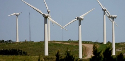 Νέες χρηματοδοτήσεις έργων ΑΠΕ στην Ελλάδα προωθεί η ΕΤΕπ – Στα 209 εκατ. ευρώ το ποσό που διέθεσε πέρυσι