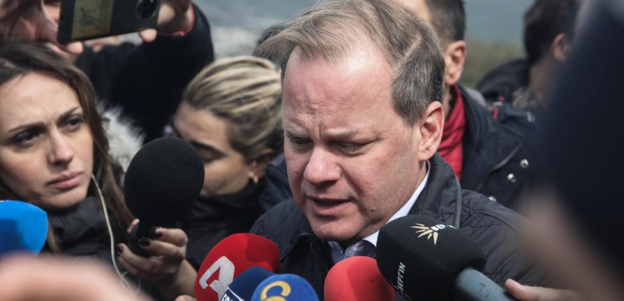 Τέμπη: Στη Βουλή νέα δικογραφία κατά Καραμανλή – Παπαδόπουλου μετά από μήνυση συγγενών θυμάτων