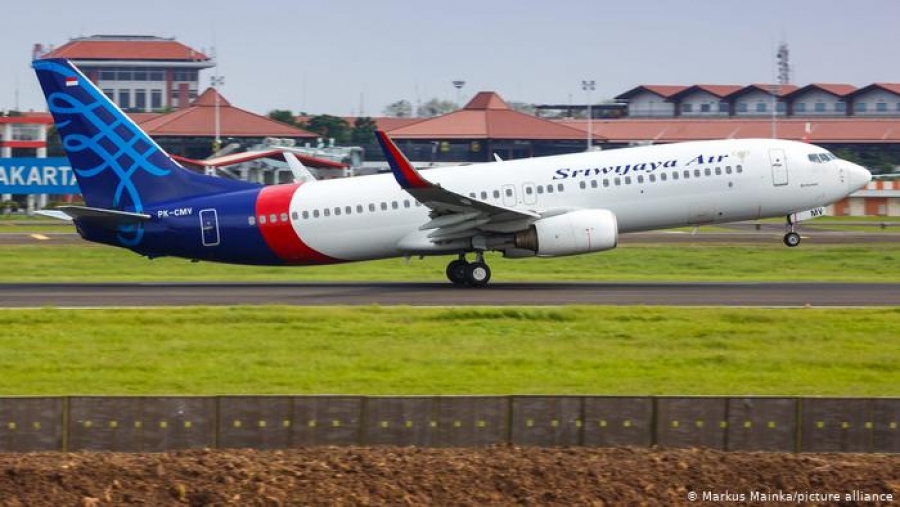 Τραγωδία στην Ινδονησία - Χάθηκε από τα ραντάρ αεροπλάνο της Sriwijaya Air με 50 επιβάτες - Εντοπίστηκαν συντρίμμια