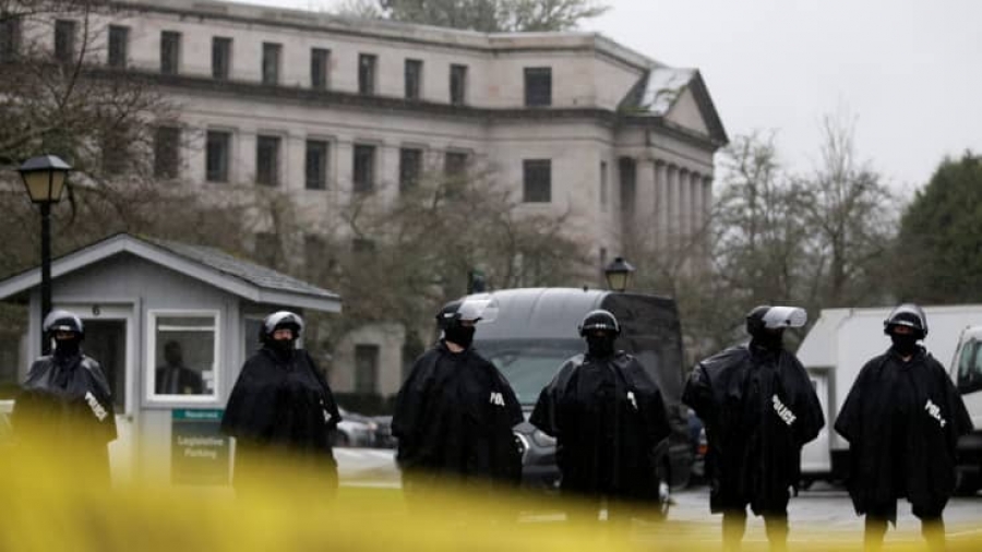 ΗΠΑ: Προειδοποίηση από FBI για ένοπλες διαμαρτυρίες στην ορκωμοσία του Biden