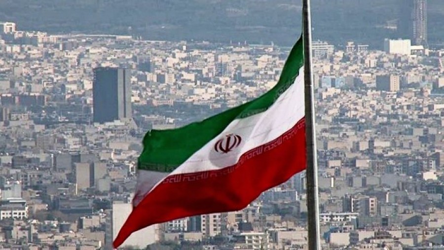 Ιρανός ΥΠΕΞ κατά Γαλλίας: Τροφοδοτεί τον εξτρεμισμό - Προσβάλλει τους μουσουλμάνους