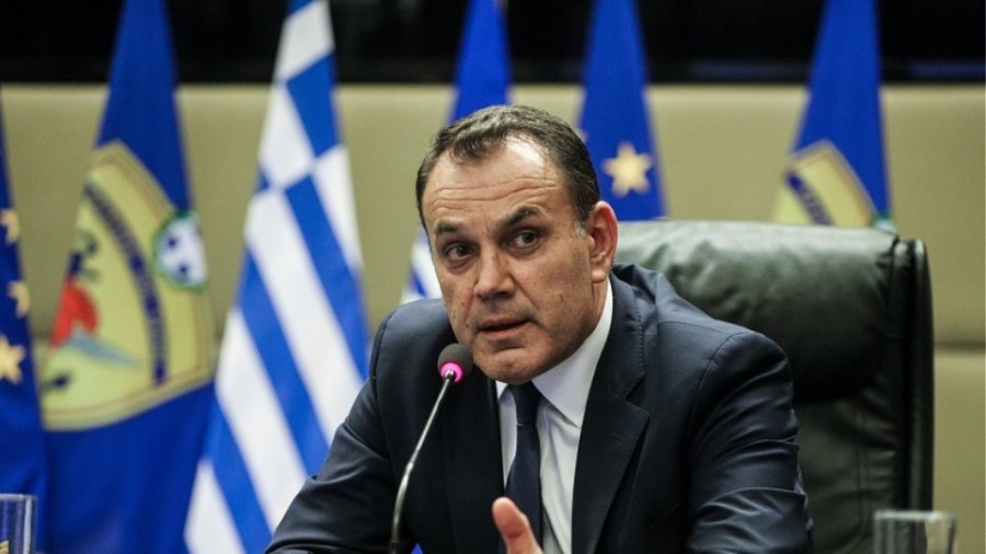 Σε προληπτική καραντίνα ο υπουργός Άμυνας  Παναγιωτόπουλος - Ασκεί κανονικά τα καθήκοντά του