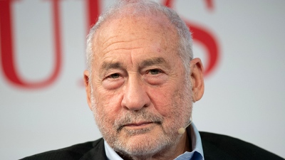 Σάλος με την ευθεία επίθεση Stiglitz στον Trump – Θα προσπαθήσει να μείνει στον Λευκό Οίκο πέραν της θητείας του αν επανεκλεγεί