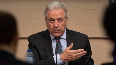 Αβραμόπουλος: Είχα ζητήσει μόνος μου να σταματήσει η μισθοδοσία από την ΜΚΟ του Panzeri - Δεν τίθεται θέμα lobbying