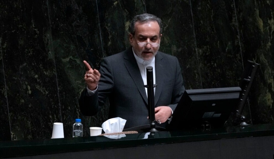 Καταστροφικό πόλεμο διαρκείας, ανήγγειλε ο Araghchi (Ιρανός ΥΠΕΞ) πριν την συνάντηση με Putin - Προδότης ο Trump