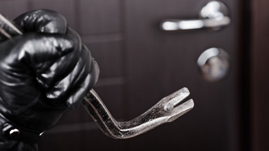 Διάρρηξη με πλούσια λεία σε μεζονέτα επιχειρηματία στην Εκάλη – Ξήλωσαν τον συναγερμό