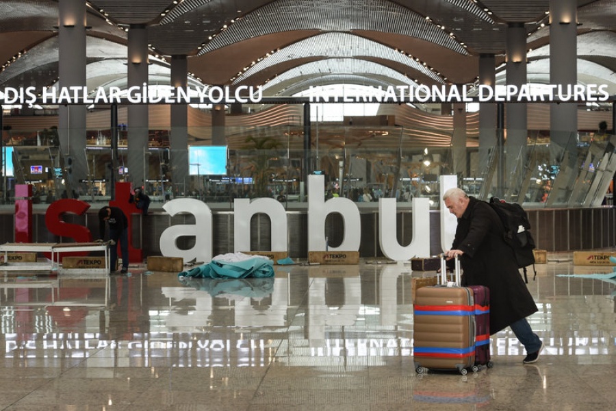 Άνοιξε το νέο αεροδρόμιο της Κωνσταντινούπολης των 10 δισ ευρώ - Σκληρές καταγγελίες κατά Erdogan για το κόστος του