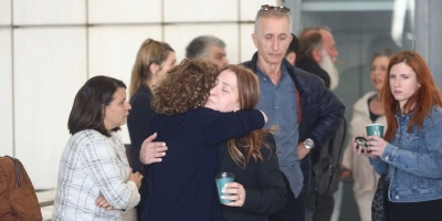 Συνελήφθη συγγενής θύματος στη δίκη για το Μάτι: Αναλαμβάνω την ευθύνη της πράξης μου