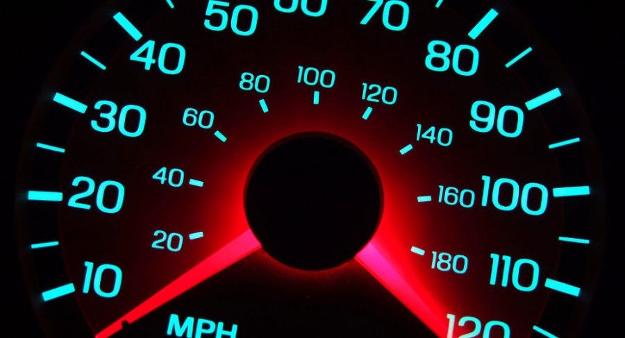 BLOG: Ηλεκτρικά πάνω, σαβούρα κάτω…