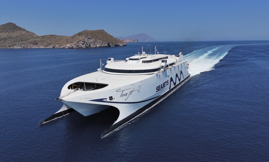 SEAJETS: Ακόμα πιο προσιτά ταξίδια σε Άνδρο και Τήνο από και προς τη Ραφήνα με νέες προσφορές