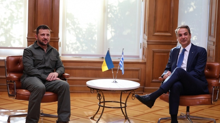 Μητσοτάκης: Θα στηρίξουμε την ανοικοδόμηση της Ουκρανίας - Zelensky από Μέγαρο Μαξίμου: Θέλουμε την ειρήνη