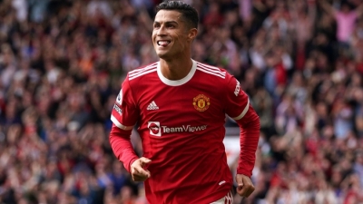 Ο Cristiano Ronaldo ανακοίνωσε ότι έχασε το αγοράκι του στη γέννα