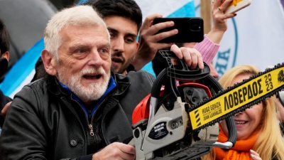 Εμφύλιος στη ΝΔ: Ο Λοβέρδος έβγαλε το πριόνι και «έκοψε» αρκετούς γαλάζιους συναδέλφους του
