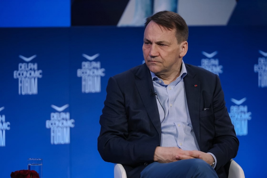 Παρέμβαση του ΥΠΕΞ της Πολωνίας Sirorski από Δελφούς: Μόνο η Κίνα μπορεί να πείσει τον Putin να σταματήσει τον πόλεμο