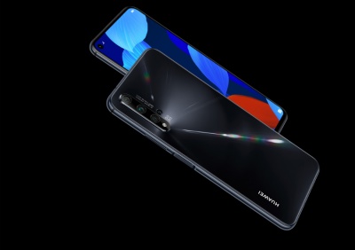 Το πεντακάμερο smartphone με το πιο ξεχωριστό design ακούει στο όνομα Huawei nova 5T