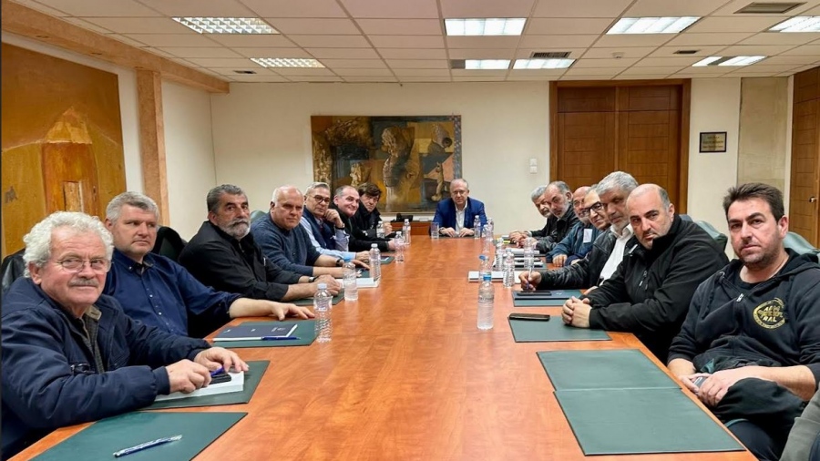 Θεοδωρικάκος: Νομοθετική πρωτοβουλία για ενίσχυση της  λειτουργία των λαϊκών αγορών