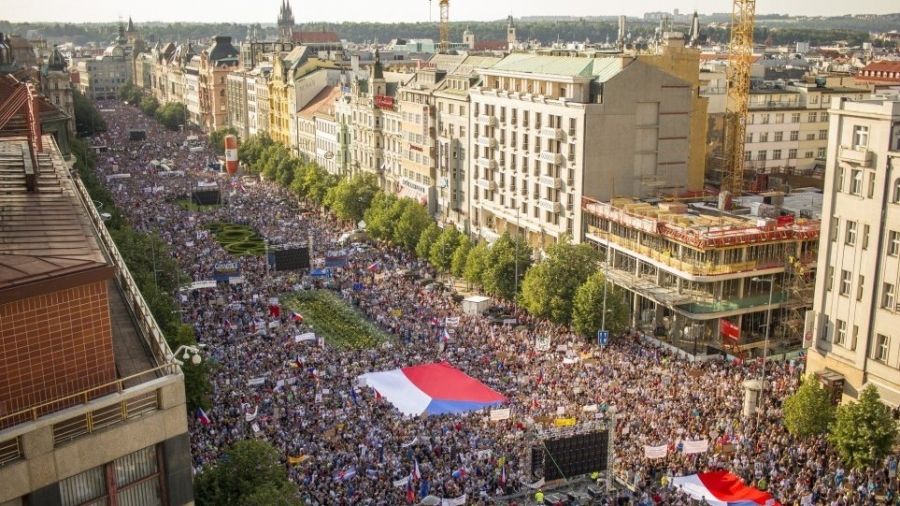 Τσεχία: Χιλιάδες διαδηλωτές ξανά στους δρόμους της Πράγας ενάντια στην αύξηση των τιμών ενέργειας - Ζητούν ουδετερότητα
