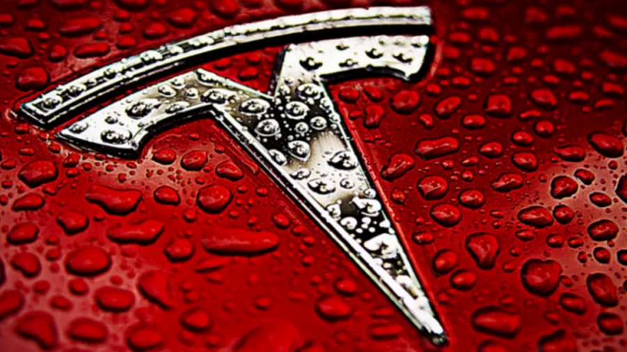 Ανέκαμψε 8% η μετοχή της Tesla, n Morgan Stanley την θεωρεί αγοραστική ευκαιρία με τιμή-στόχο τα 250 δολάρια