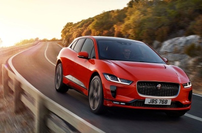 Η ηλεκτρική Jaguar I-Pace έχει ως στόχο το Tesla Model X
