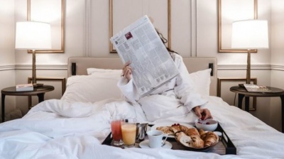 Ποια είναι τα καλύτερα προγράμματα ανταμοιβών ξενοδοχείων για επαγγελματίες ταξιδιώτες