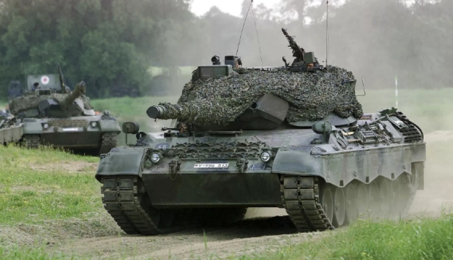 Larry Johnson (πρώην αναλυτής CIA): Η Δύση μεταφέρει απαρχαιωμένα όπλα στην Ουκρανία – Δεν λειτουργούν και χρειάζονται επισκευές