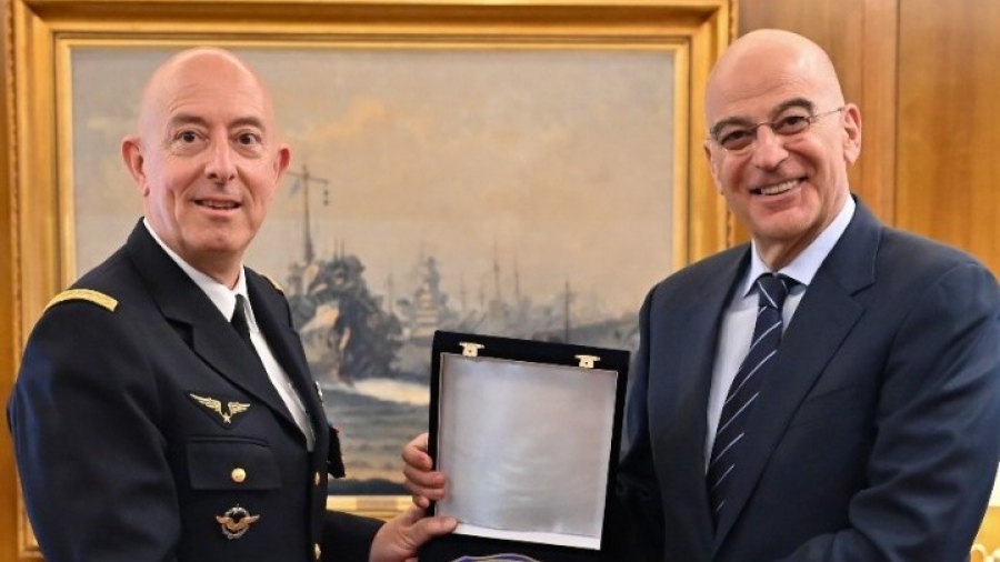 Συνάντηση Δένδια με τον Ανώτατο Συμμαχικό Διοικητή Μετασχηματισμού (SACT) του NATO