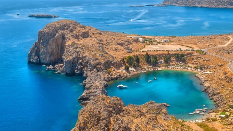 «Πράσινο φως» για 5άστερα σε Ρόδο και Χαλκιδική