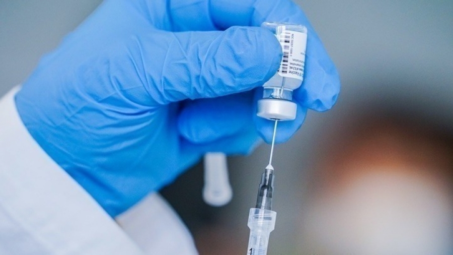 Τρεις συλλήψεις για εικονικό εμβολιασμό κατά του κορωνοϊού