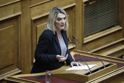 Πέρκα (ανεξάρτητη βουλευτής): Στον γύψο… ο ΣΥΡΙΖΑ – Μέτωπο των 11 είναι η κυβέρνηση Μητσοτάκη