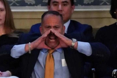 Διέκοψε την ομιλία Biden πατέρας ενός πεζοναύτη που σκοτώθηκε στο Αφγανιστάν