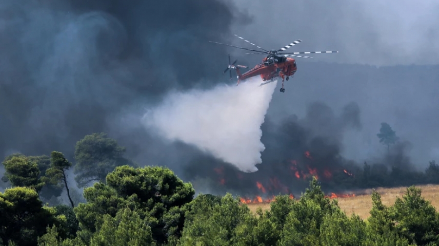 Ελληνική Αστυνομία: Υπάρχουν 14 κλήσεις για εγκλωβισμένους στην περιοχή της Βαρυμπόμπης