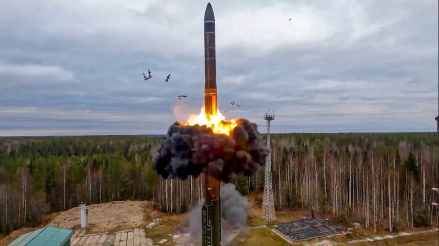 Σοκ και δέος στη Δύση - Αποκαλύφθηκε το άγνωστο μοντέλο του Oreshnik - Η Ρωσία ξαναγράφει την Ιστορία