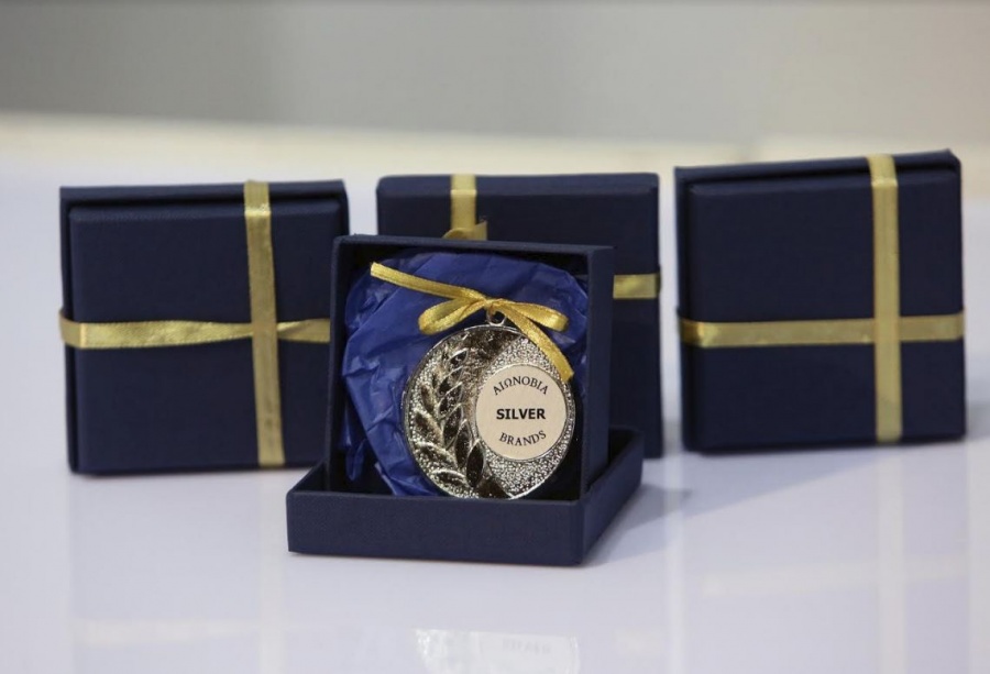 Elbisco: Tρία Silver βραβεία, στα «Αιωνόβια Brands» για τις μάρκες Αλλατίνη, Κρίς Κρίς και Elite