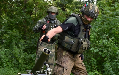 Ουκρανοί στρατιώτες έπαιξαν μεταξύ τους άγριο ξύλο στην Zaporizhia και οι Ρώσοι βρήκαν ευκαιρία να καταλάβουν οχυρά